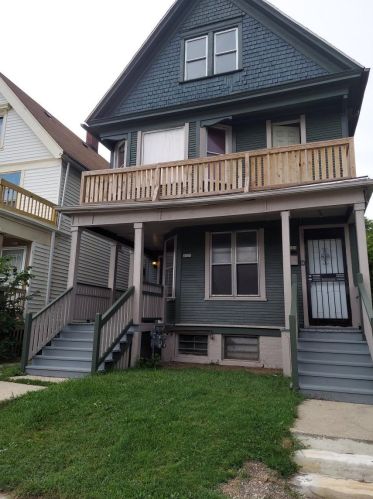 3117 6th St, Milwaukee, WI 53212-4701