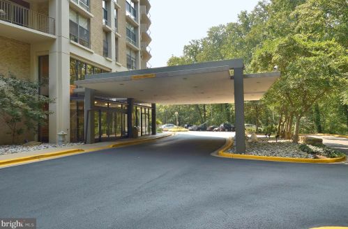 9039 Sligo Creek Pkwy, Silver Spring MD  20901-3301 exterior