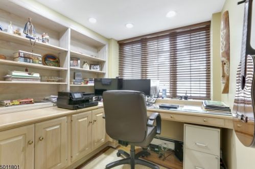 84 Mcclellan Ave, Livingston NJ 07039-1334 exterior