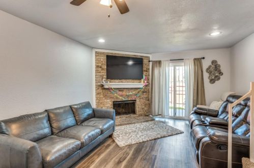 2150 Aspen Dr, Dallas TX  75227-8167 exterior