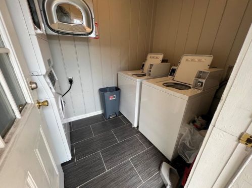 1810 Fitzhugh Ave, Dallas TX  75204-1003 exterior