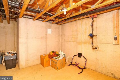 9 Kimberly Dr, Runnemede NJ 08078-2104 exterior