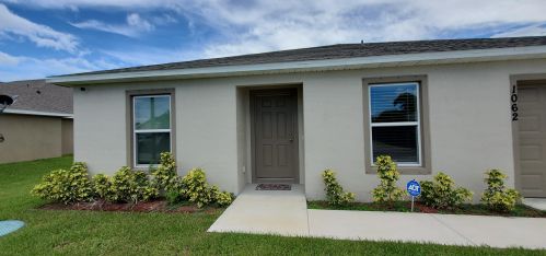 1062 Sudder Ave, Fort Pierce FL  34953-1511 exterior