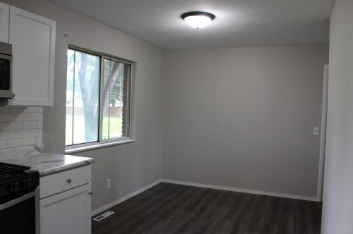 1009 Hoffman St, Three Rivers MI  49093-1017 exterior