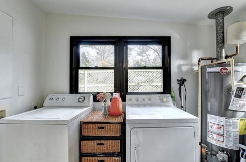 1631 Dresden Dr, Atlanta GA 30319-3633 exterior