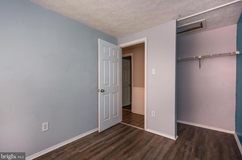 8024 Bosley Ct, Glen Burnie MD 21061-4925 exterior