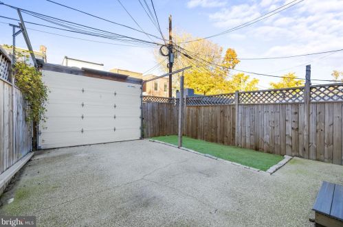 219 Morgan St, Washington DC  20001-1217 exterior