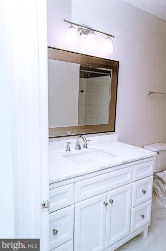 15301 Manor Village Ln, Rockville MD 20853-1820 exterior