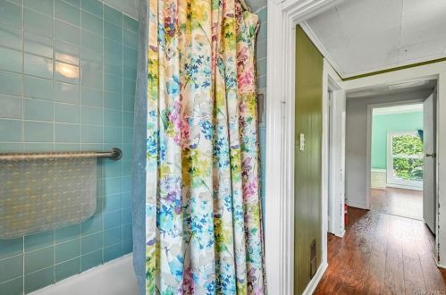 31 Fairfax Ave, Middletown NY 10940-3405 exterior