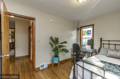 1244 Dl St, Saint Paul MN 55113-3503 exterior