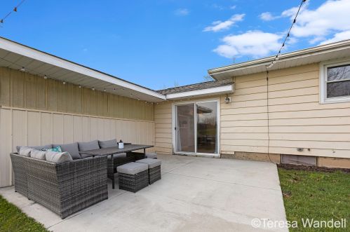 1221 138th Ave, Wayland MI  49348-9553 exterior