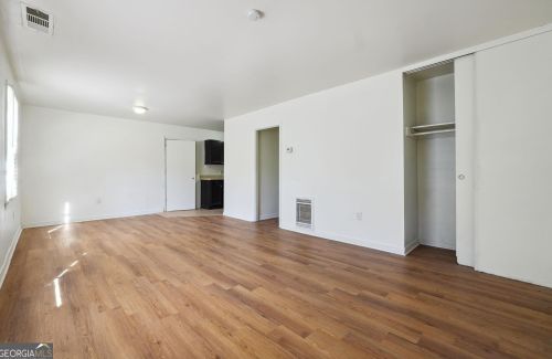 381 Lincoln St, Atlanta, GA 30315-3611