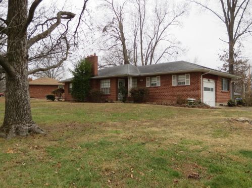 848 Middleboro Dr, Saint Louis, MO 63125-3212