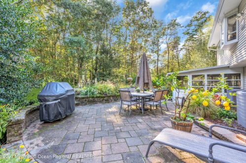 442 Frank Applegate Rd, Jackson Twp NJ 08527-2454 exterior