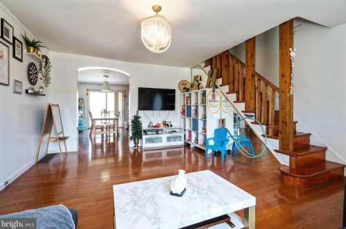 3225 Friendship St, Philadelphia PA 19149-1516 exterior