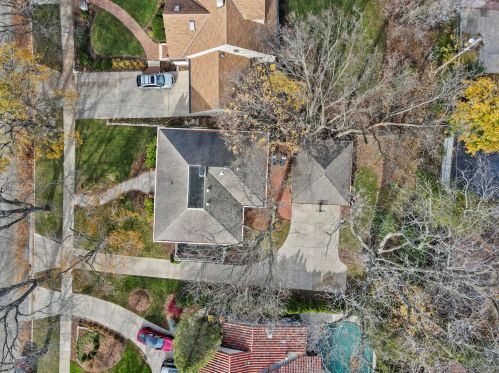 6162 Washington Cir, Milwaukee WI 53213-2472 exterior