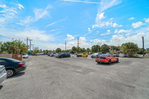 600 2nd Ave, Boca Raton FL 33432-5926 exterior