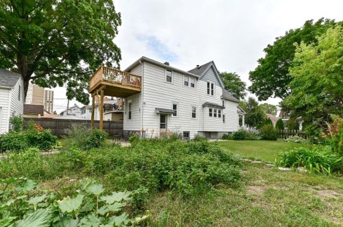 1137 49, Milwaukee WI 53214-3527 exterior