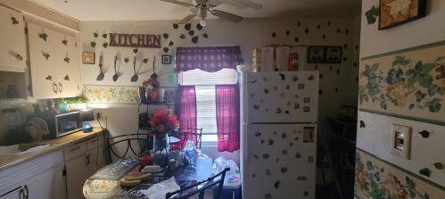 5518 32nd St, Milwaukee, WI 53209-4832