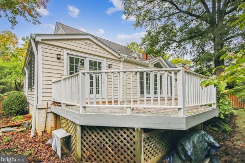 312 Alexandria Ave, Alexandria VA 22301-3036 exterior