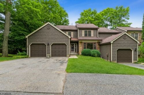 74 Goldfinch Dr, Hackettstown, NJ 07840-3023