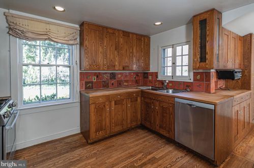 60 Battle Rd, Princeton NJ 08540-4944 exterior