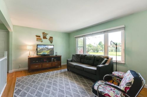 207 County Rd F, Saint Paul MN 55110-3845 exterior