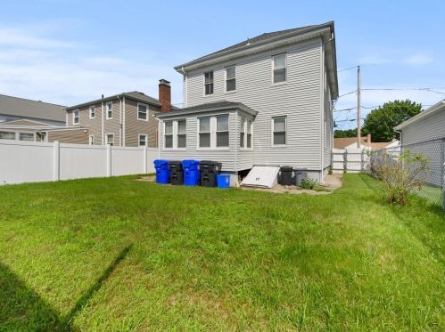 45 Byron St, Providence RI 02911-1927 exterior