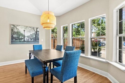 6609 Cruz St, Austin TX 78741-3519 exterior