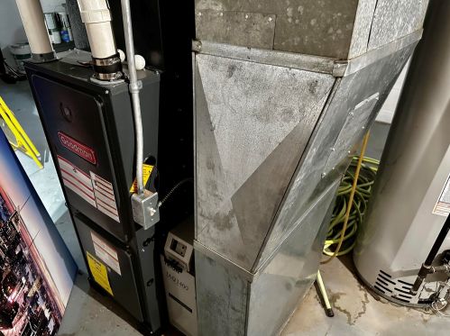 3673 18th St, Milwaukee WI  53221-1551 exterior