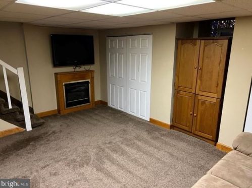 7158 Erdrick St, Philadelphia PA 19135-2602 exterior