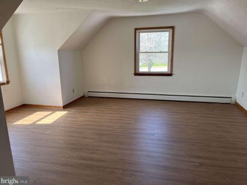 406 Lumber St, Littlestown PA 17340-1632 exterior