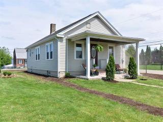 48 Herbst Rd, Moon Twp PA  15108-3659 exterior
