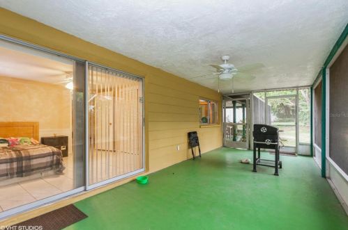 8306 Wagon Wheel Ln, Port Richey FL  34667-2549 exterior