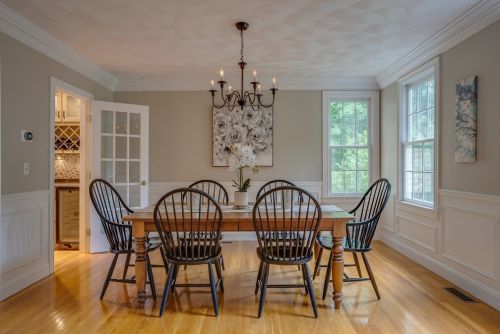 37 Chestnut St, North Andover MA  01845-5211 exterior