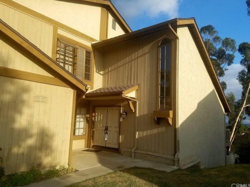 2346 Applewood Cir, Fullerton, CA 92833-1217