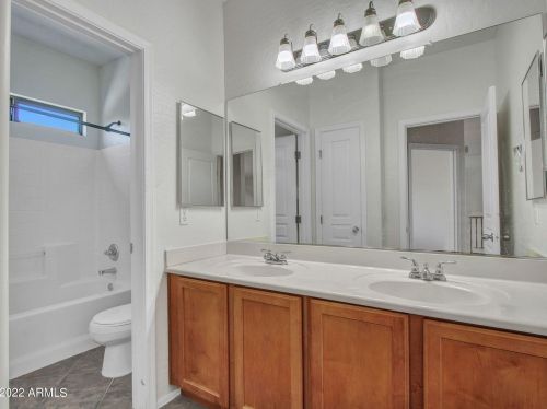 6015 25 Ln, Phoenix AZ 85041-7304 exterior