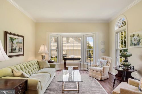 916 Brick Mnr Cir, Silver Spring MD 20905-3819 exterior