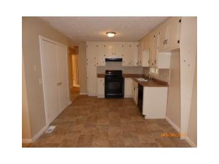 3985 Casa Verde Dr, Atlanta GA  30349-1832 exterior