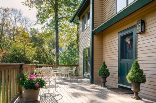 239 Argilla Rd, Ipswich MA 01938-2615 exterior