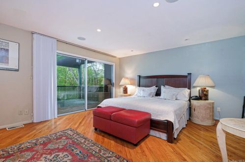 939 Long Hl Rd, Briarcliff NY 10510-2119 exterior