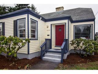1830 57th Ave, Portland, OR 97215-3407
