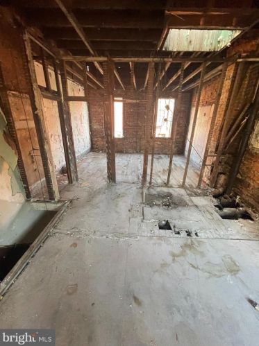 2316 17 St, Philadelphia PA 19132-4405 exterior