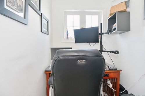 47 Windermere Vlg Rd, Ellington CT exterior