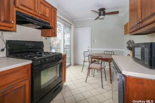 408 17 St, Babylon NY 11704-2603 exterior