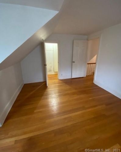 15 Anderson Rd, Norwalk CT 06851-2402 exterior