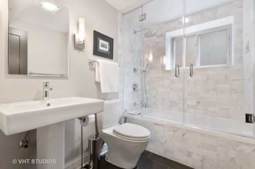 1734 Balmoral Ave, Chicago IL 60640-1003 exterior