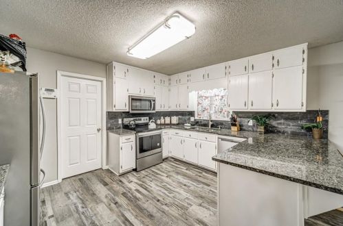 8245 Bennett Ln, Gainesville GA 30506-4068 exterior