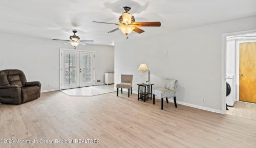 37 Chain Blvd, Berkeley Township NJ 08721-1925 exterior