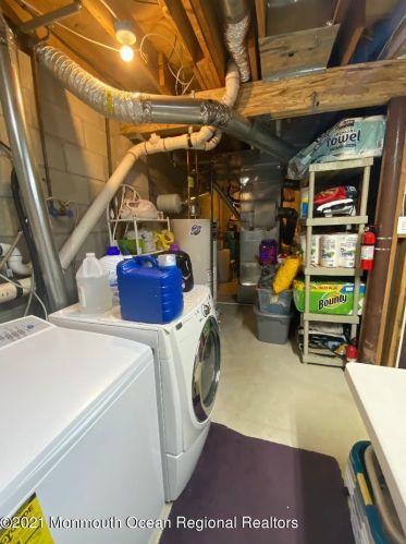 57 Dunham Ave, Edison NJ 08817-3362 exterior